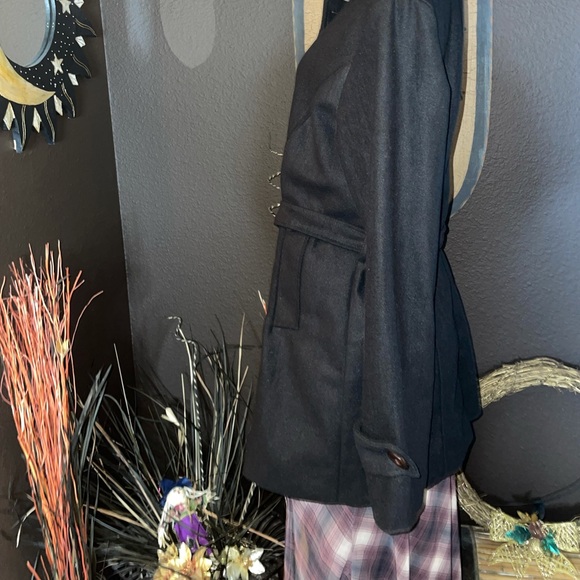 GUC L Ruby Rose Wool Coat - Picture 7 of 11